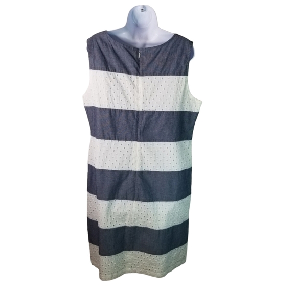 Talbots Outlet chambray eyelet shift dress new - Picture 2 of 8